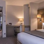 Hotel La Des Ternes 4*