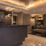 La Des Ternes Hotel