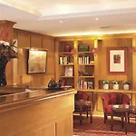 La Des Ternes Hotel