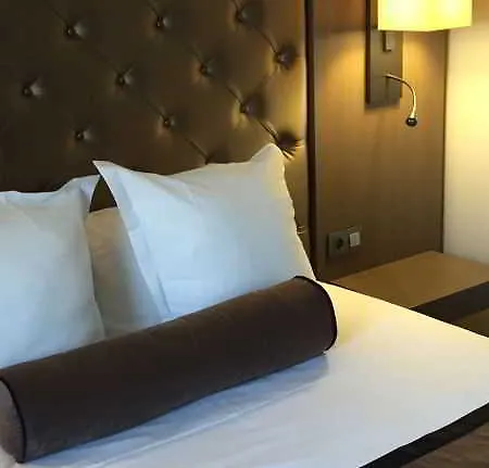 La Des Ternes 4* Parigi