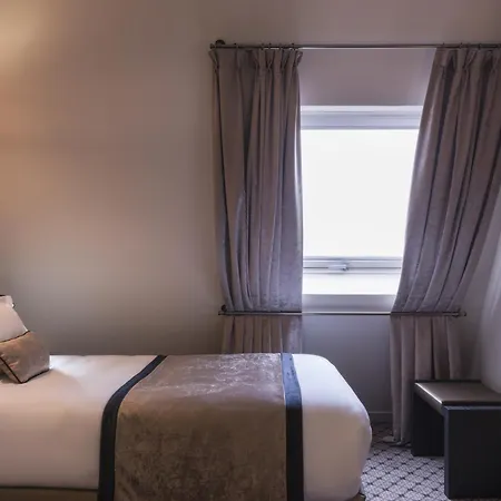 La Des Ternes Hotel