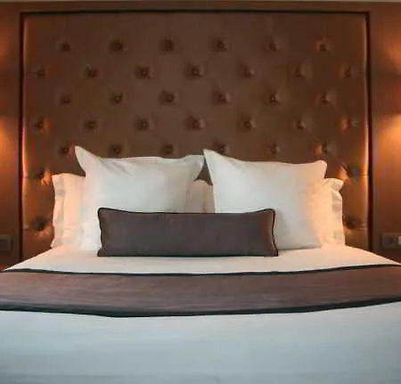 La Des Ternes 4* Parigi